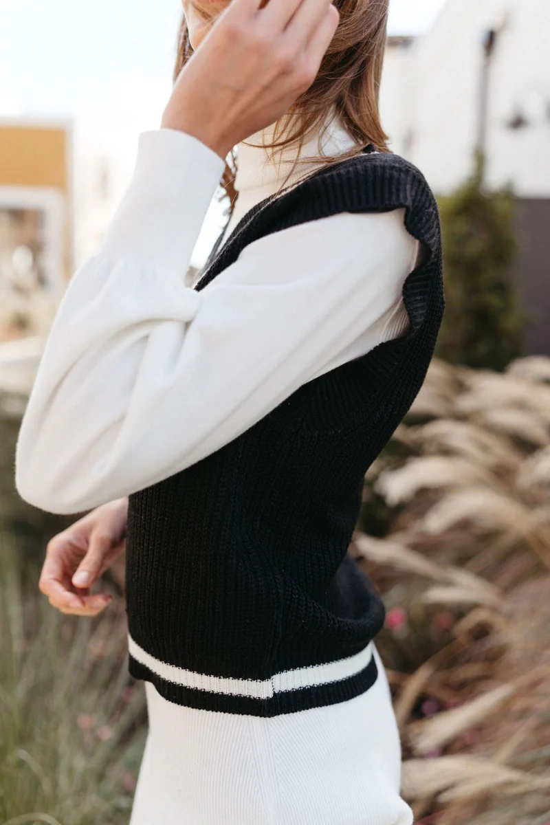 Walk The Line Sweater Vest in Black - Image 4
