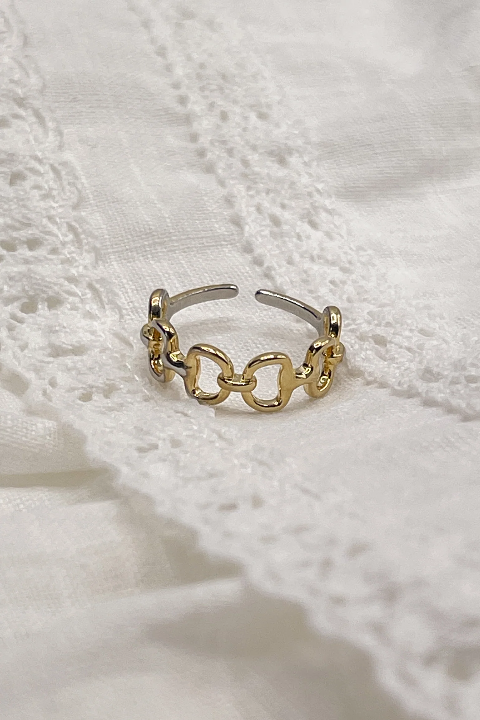 Willa Gold Chain Link Ring - Image 2