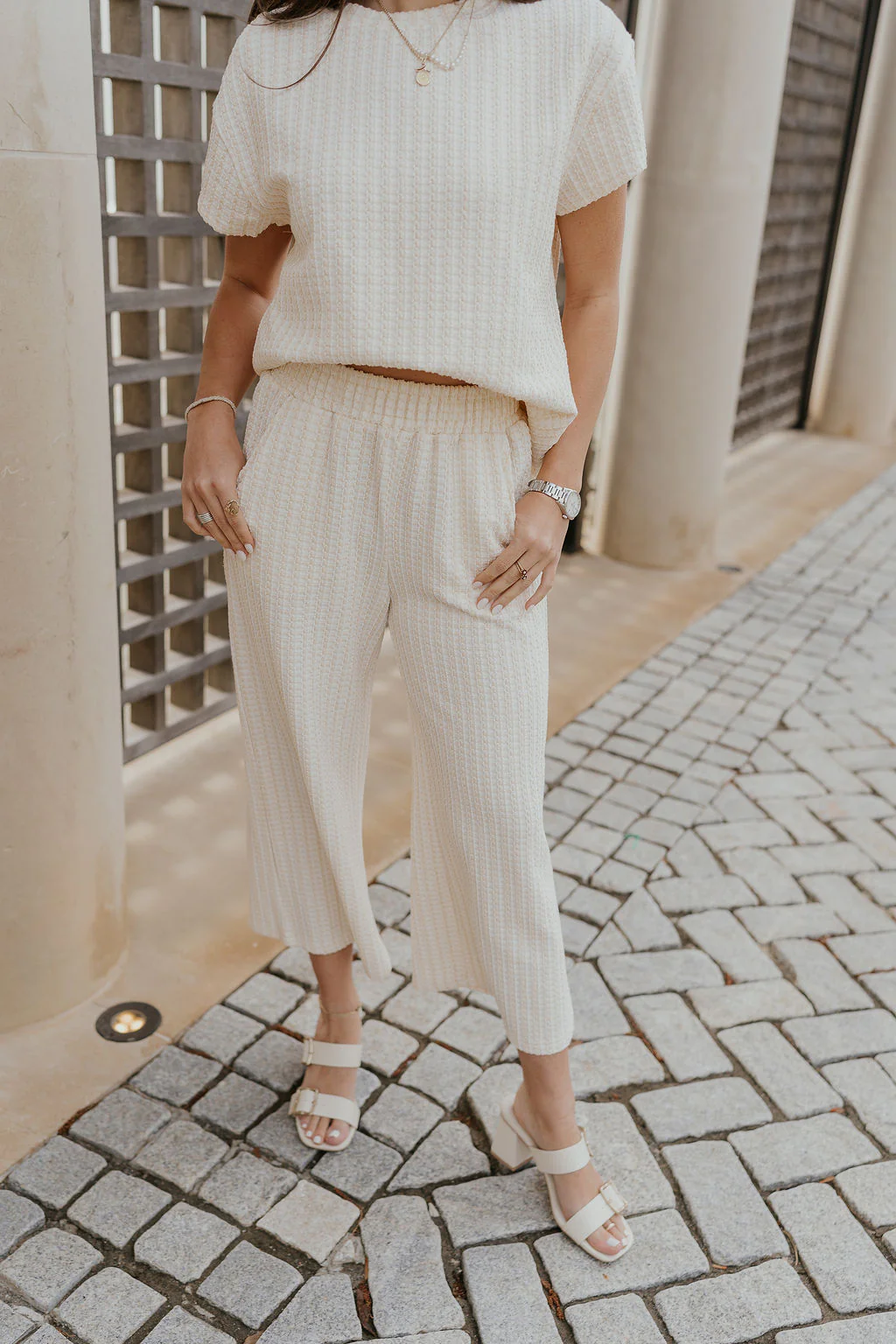 Willow Cream Woven Cropped Pants - Image 2
