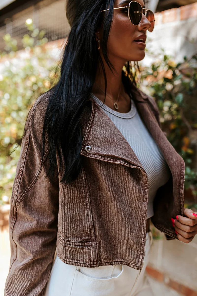 Yellowstone Cropped Denim Jacket - Image 5