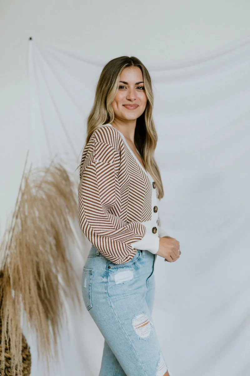 You're A Keeper Cropped Cardigan - Image 5